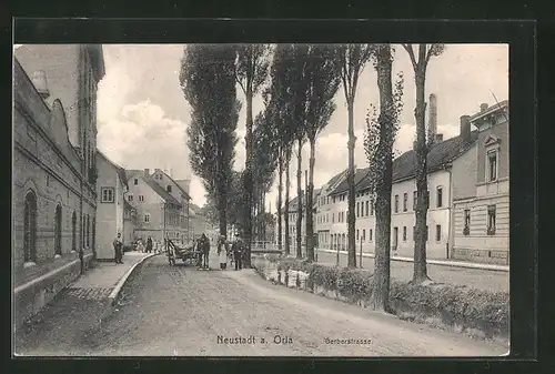 AK Neustadt a. Orla, Gebäudezeile in der Gerberstrasse