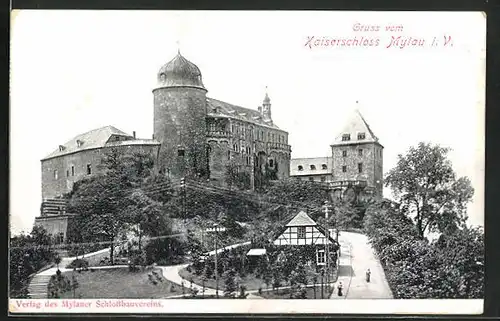 AK Mylau i. V., Kaiserschloss mit Besuchern