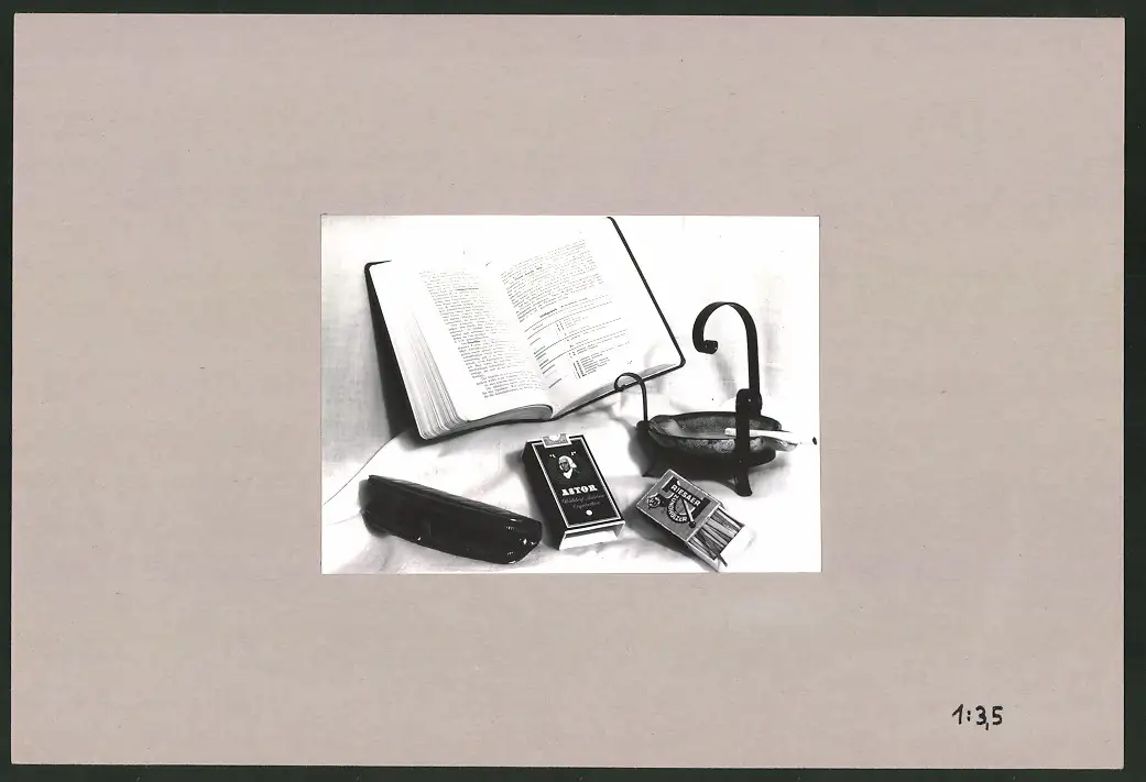 Fotoalbum 28 Privat-Fotografien, Johanna Häcker, Anatomie und Mikrofotografie, Totenkopf, Memento mori 15
