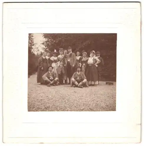 Fotografie Fotograf unbekannt, Ansicht Sölden, Bauernhochzeit auf der Heidealm 27. August 1903