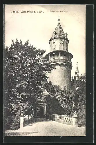 AK Wiesenburg / Mark, Schloss Wiesenburg, Turm mit Auffahrt