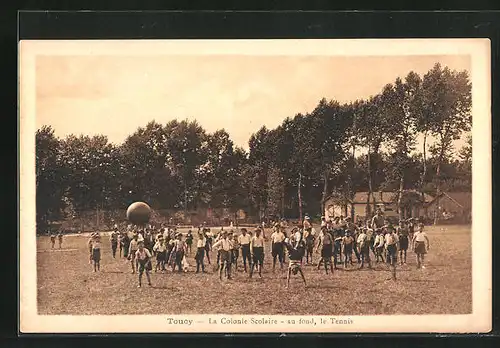 AK Toucy, La Colonie Scolaire, au fond, le Tennis