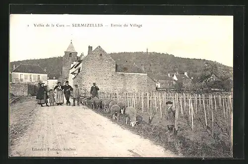 AK Sermizelles, Entrée du Village