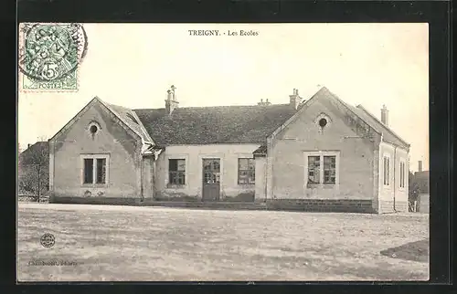 AK Treigny, Les Ecoles