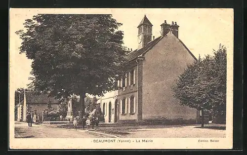 AK Beaumont, La Mairie