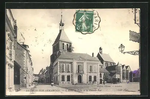 AK Brienon-sur-Armancon, L`Hotel de Ville et la Grande Rue