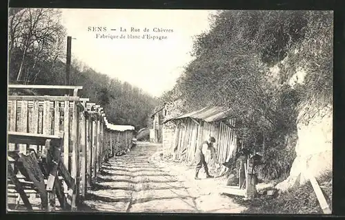 AK Sens, La Rue de Chevres