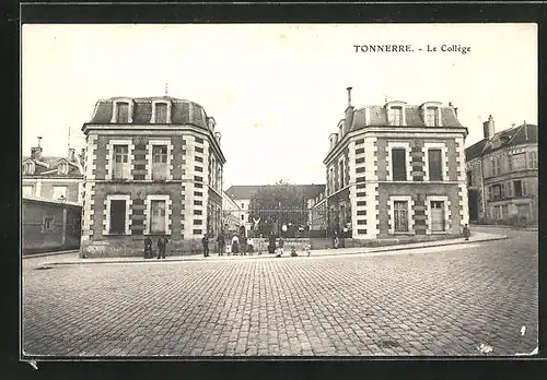 AK Tonnerre, Le College