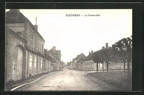 AK Fleurigny, La Grande-Rue