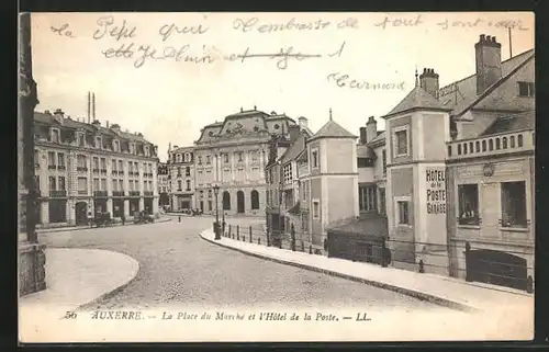 AK Auxerre, La Place du Marché et l`Hotel de la Poste