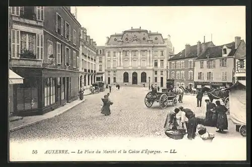 AK Auxerre, La Place du Marché et la Caisse d`Epargne