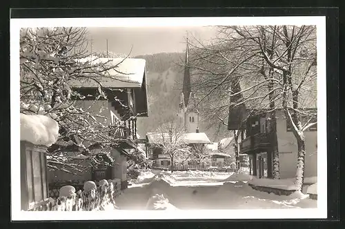 AK Bayrischzell, Dorfpartie, Blick zur Kirche