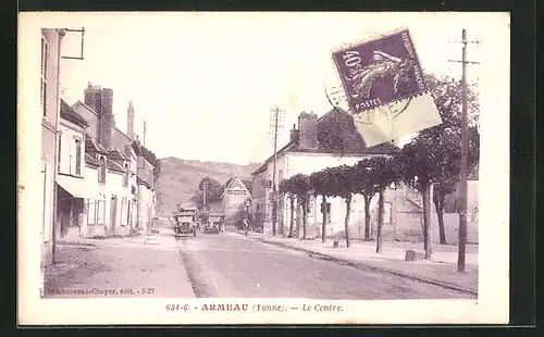 AK Armeau, Le Centre