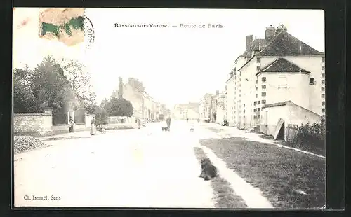 AK Bassou-sur-Yonne, Route de Paris