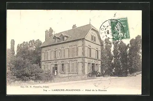 AK Laroche-Migennes, Hotel de la Réunion