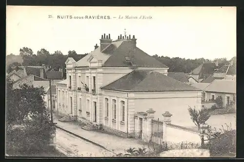 AK Nuits-sous-Ravières, La Maison d`Ecole