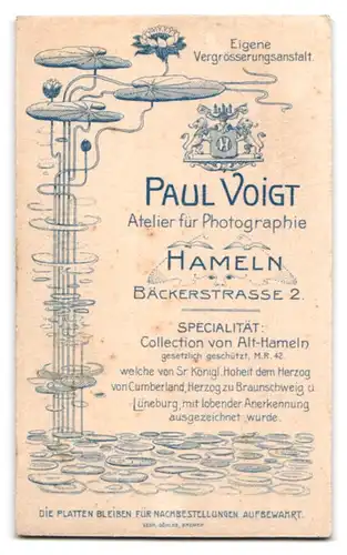 Fotografie Paul Voigt, Hameln, Bäckerstrasse 2, Portrait eleganter Herr mit Oberlippenbart