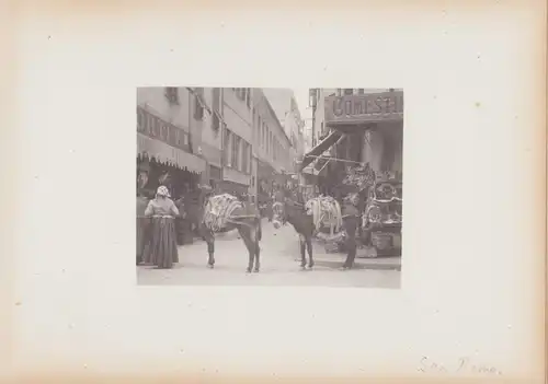 Fotoalbum 39 Heliogravüren Madeira to Verona 1905, Ansicht Madeira, S.S. Kenilworth Castle, Funchal, Bettler, Steinmetz