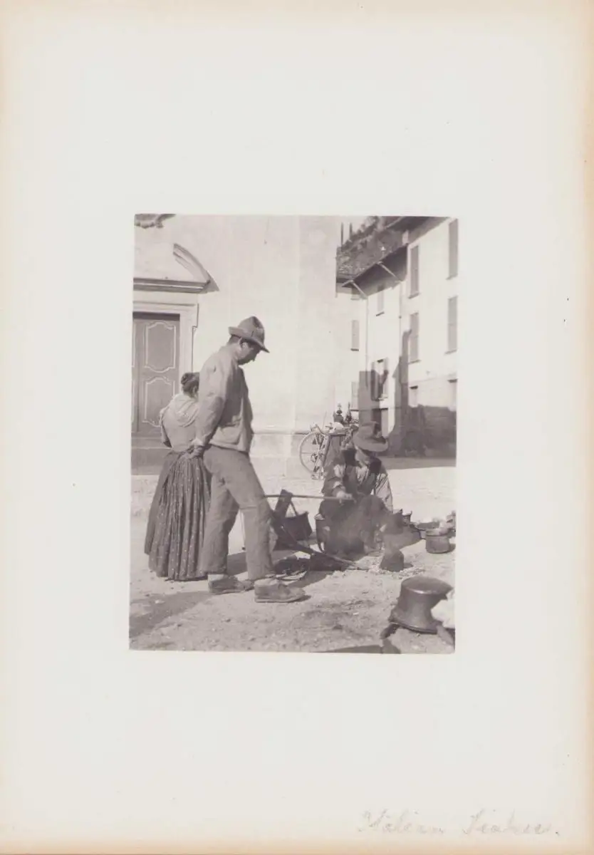 Fotoalbum 39 Heliogravüren Madeira to Verona 1905, Ansicht Madeira, S.S. Kenilworth Castle, Funchal, Bettler, Steinmetz 9