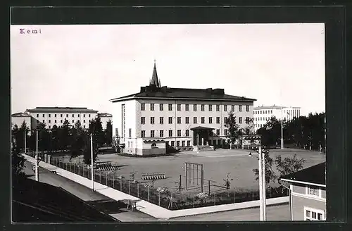 AK Kemi, Blick auf Schule und Schulhof