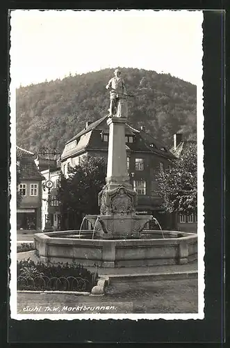 AK Suhl, Marktbrunnen mit Schmied