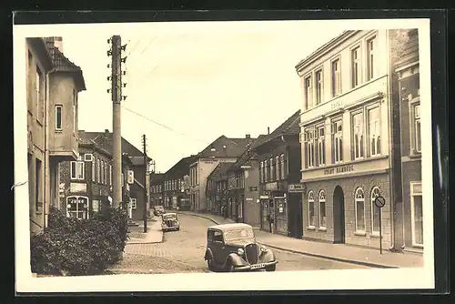 AK Oldenburg / Holst., Blick in die Schuhstrasse mit Häusern