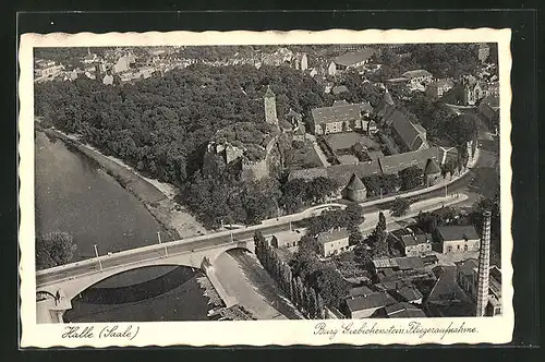 AK Halle / Saale, Burg Giebichenstein vom Flugzeug aus