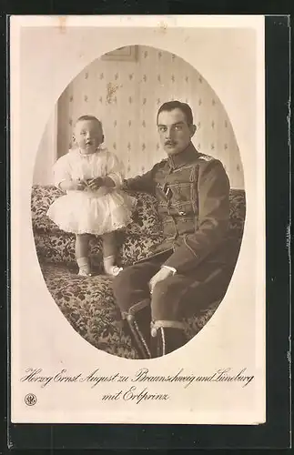 AK Ernst August Herzog von Braunschweig in Uniform neben dem Erbprinzen