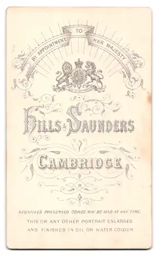 Fotografie Hills & Saunders, Cambridge, Portrait junger Gentleman mit Oberlippenbart