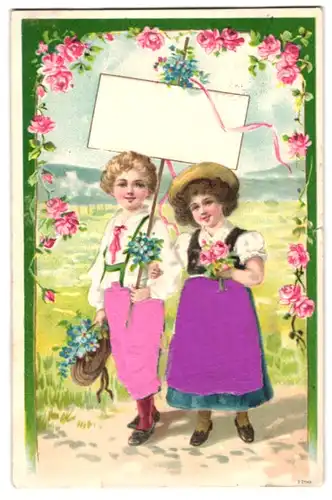 Stoff-Präge-AK Kinderpaar mit Schild und Blumen