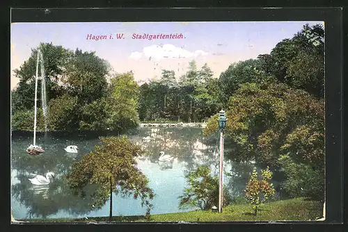 AK Hagen i. W., Stadtgartenteich mit Schwänen und Wasserfontäne