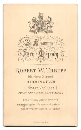 Fotografie R.W. Thrupp, Birmingham, 66 New Street, Portrait Herr mit Krawatte und gepflegtem Schnauzbart