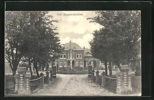AK Sievershütten, Einfahrt zum Hof