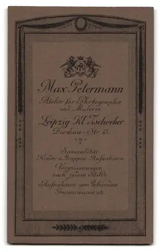 Fotografie Max Petermann, Leipzig, Dieskaustrasse 13, hagere Mutter mit niedlichem Kleinkind posierend