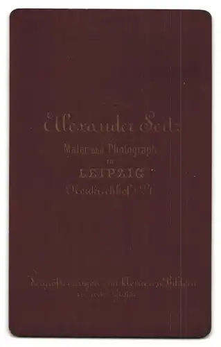 Fotografie Alexander Seitz, Leipzig, Neukirchhof 24, Portrait stattliche ältere Dame mit Schleife um Kragen