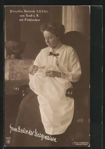 AK Prinzessin Heinrich XXXIII. von Reuss j. L. mit ihrer neugeborenen Tochter