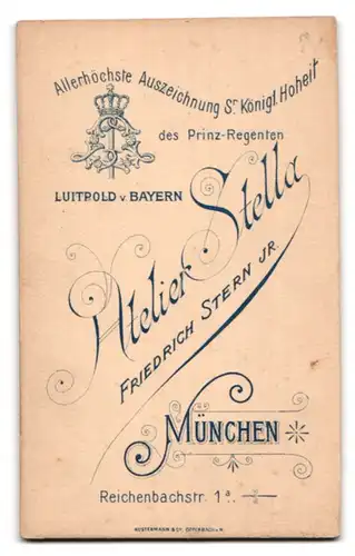 Fotografie Atelier Stella, München, Reichenbachstr. 1a, Portrait blonder charmanter Mann mit Schnurrbart