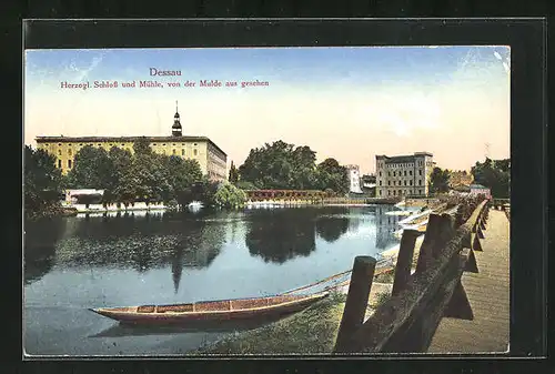 AK Dessau, Herzogl. Schloss und Mühle, von der Mulde aus gesehen