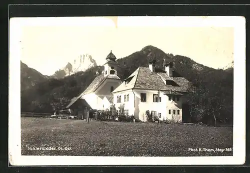 AK Hinterstoder, Partie an der Kapelle, Blick auf die Berge