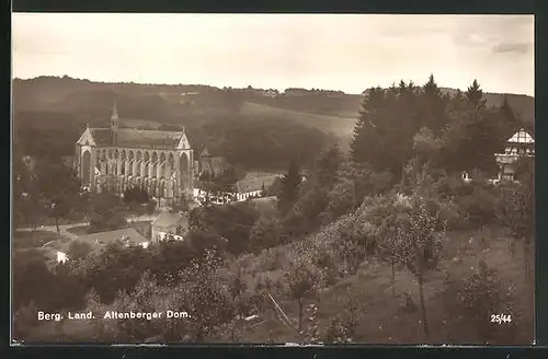 AK Altenberg /Berg. Land, Blick von einem Hügel auf den Dom