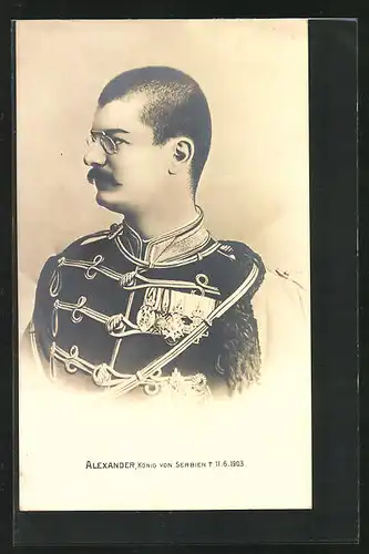AK Portrait König Alexander von Serbien in Uniform mit Orden