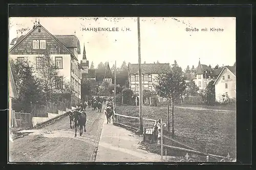 AK Hahnenklee i. H., Strasse mit Kirche und Rindern