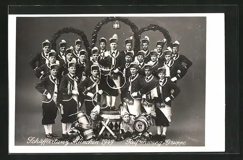 AK Schäfflertanz München 1949, Reifschwung-Gruppe, Volkstanz