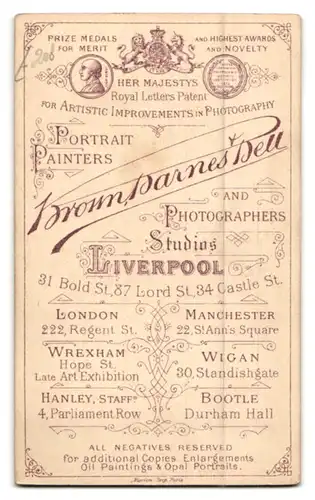 Fotografie Brown, Barnes & Bell, London, 222 Regent St., Portrait junger Herr im Anzug mit Krawatte