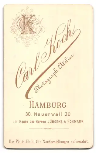 Fotografie Carl Hoch, Hamburg, Neuerwall 30, Portrait junger Mann im Jacket mit Brille