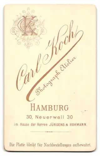 Fotografie Carl Hoch, Hamburg, Neuerwall 30, Portrait Bursche mit Krawatte im Jacket