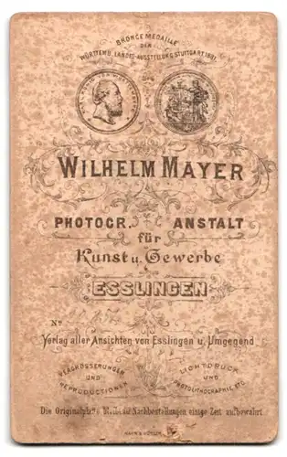 Fotografie Wilhelm Mayer, Esslingen, Portrait älterer Herr im Anzug mit Fliege