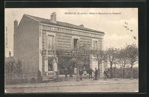 AK Buzenval, Hôtel du Monument