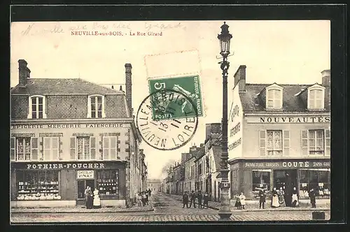 AK Neuville-aux-Bois, La Rue Girard, Strassenpartie