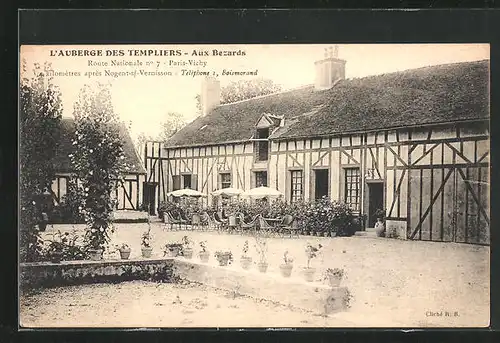 AK Nogent-sur-Vernisson, L`Auberge des Templiers, Route Nationale No 7